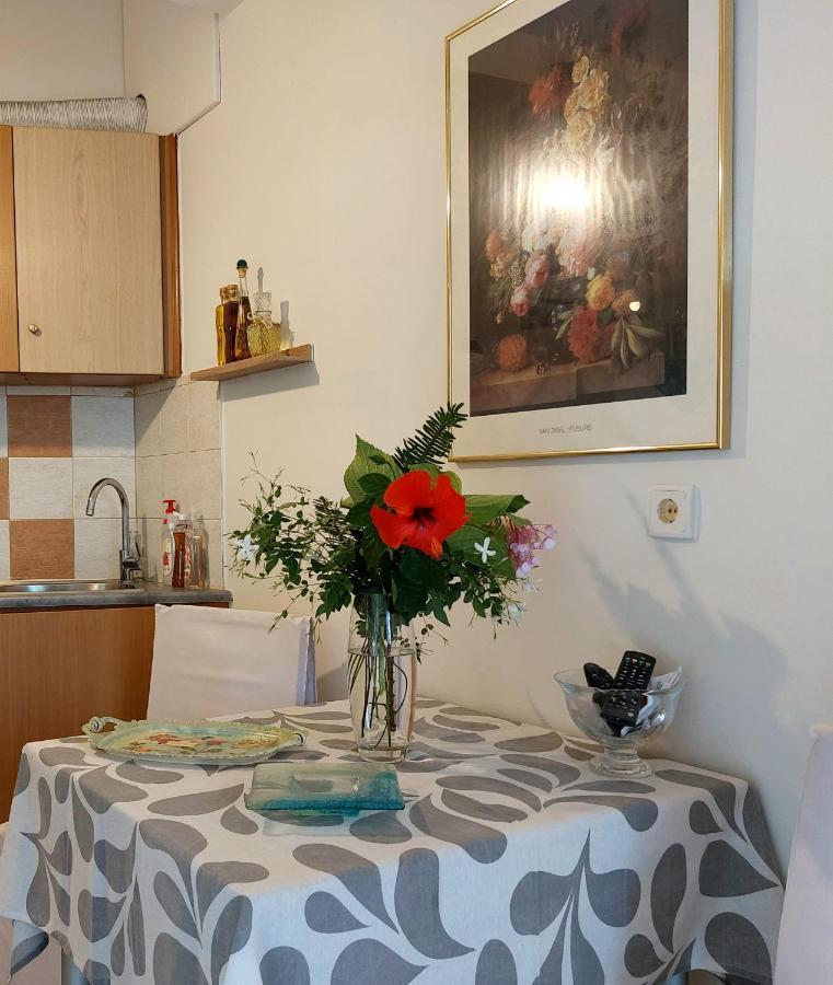 Argy Cozy Apartment Chrissi Akti Chania Exterior foto